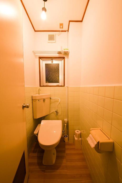 Hakata Gofukumachi Hostel Takataniya Фукуока Экстерьер фото